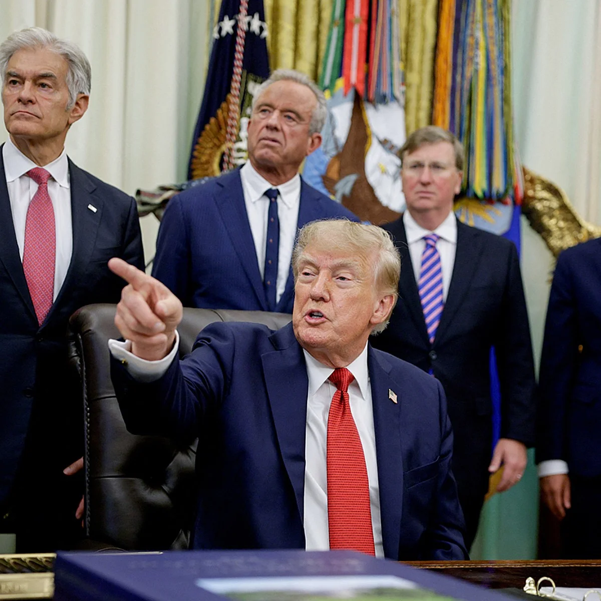 3 редакции лишились пропусков в Белый дом после недовольства Трампа