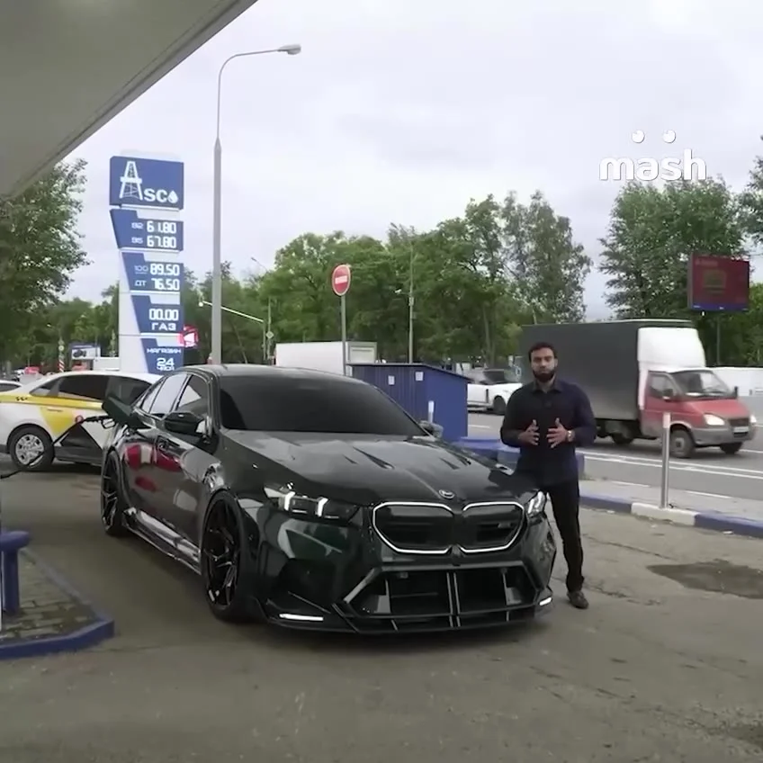 «Сгустки в бензине»: автомобилисты жалуются на заправки Аско