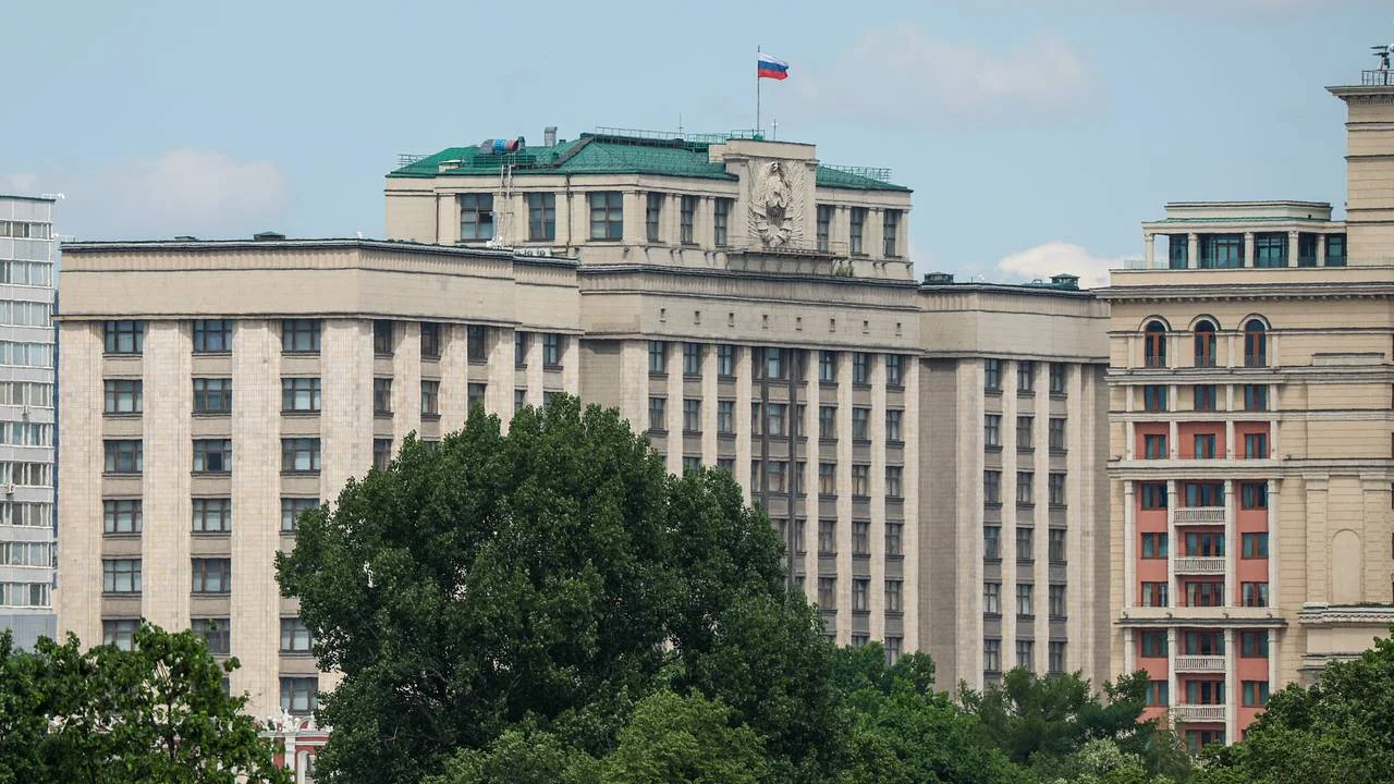 В Госдуме увидели неадекватность в бранном ответе Зеленского