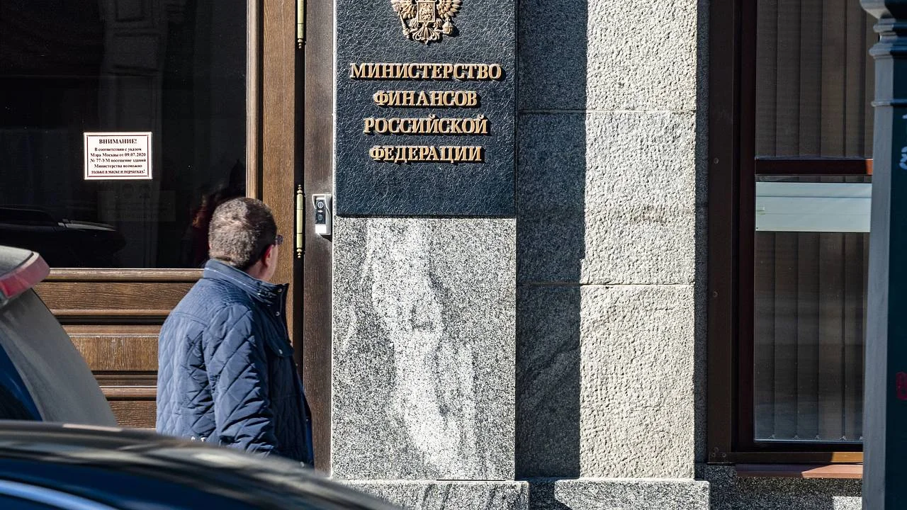 Минфин предложил ставку НДС 22% для онлайн-импорта без переходного периода