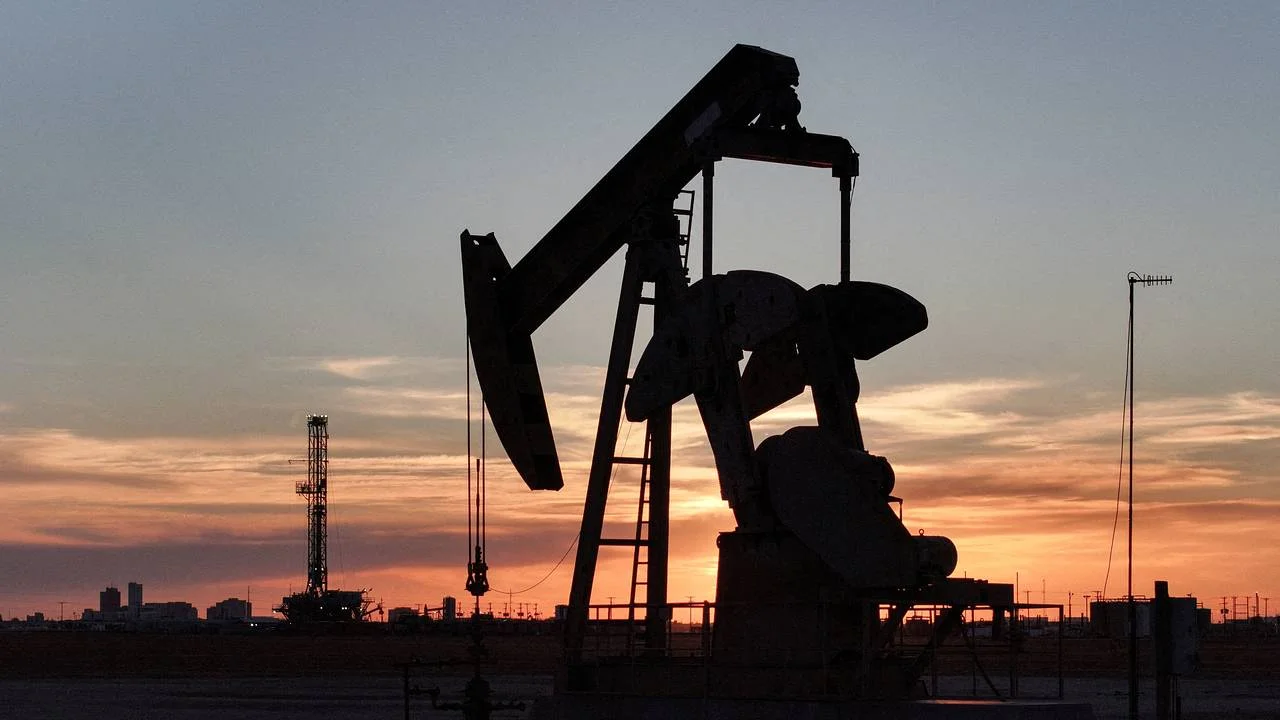 101,95 доллара за баррель: нефть Brent обновила полуторанедельный минимум