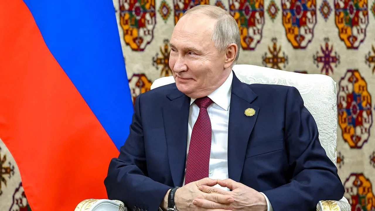 Владимир Путин поздравил туркменского лидера