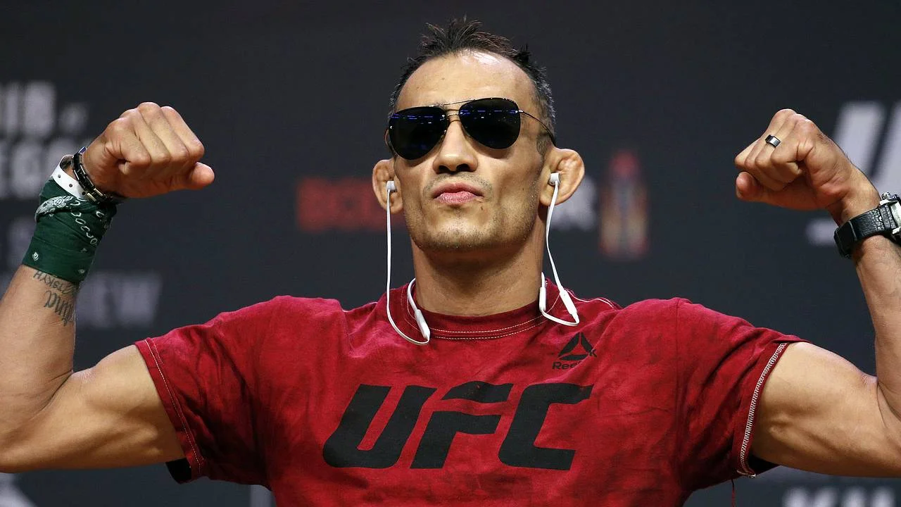 Фанаты увидели прежнего Фергюсона: экс-чемпион UFC нокаутировал соперника в Майами