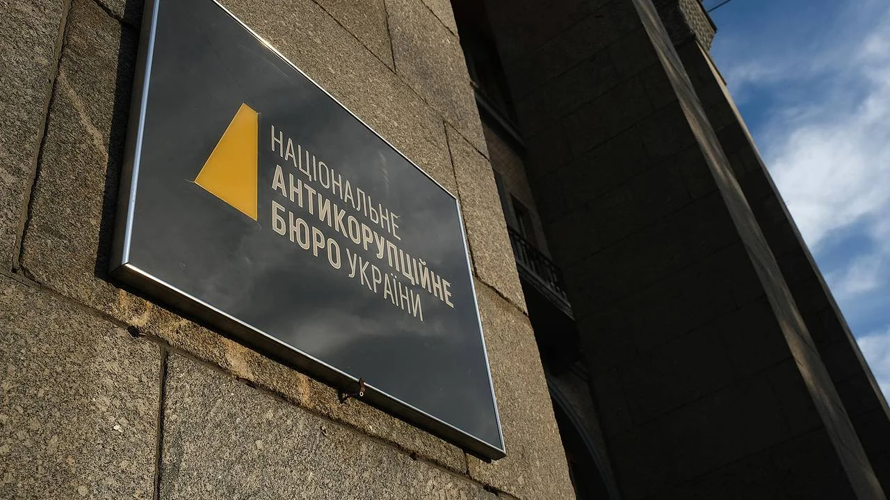 Два ведомства одерживают верх в «войне компроматов» на Украине