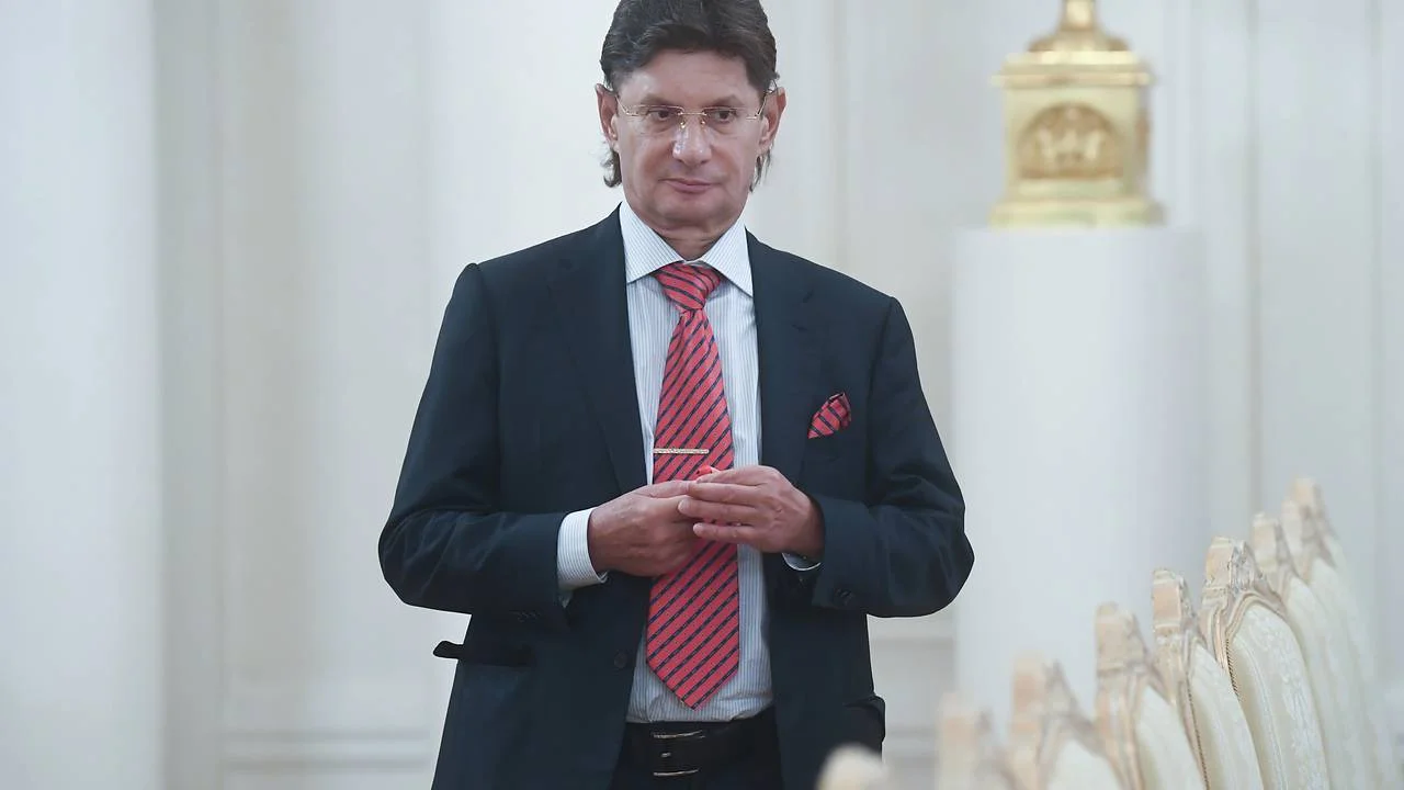 Федун заплатил 12 млрд рублей налогов, и это поставило его выше всех в стране