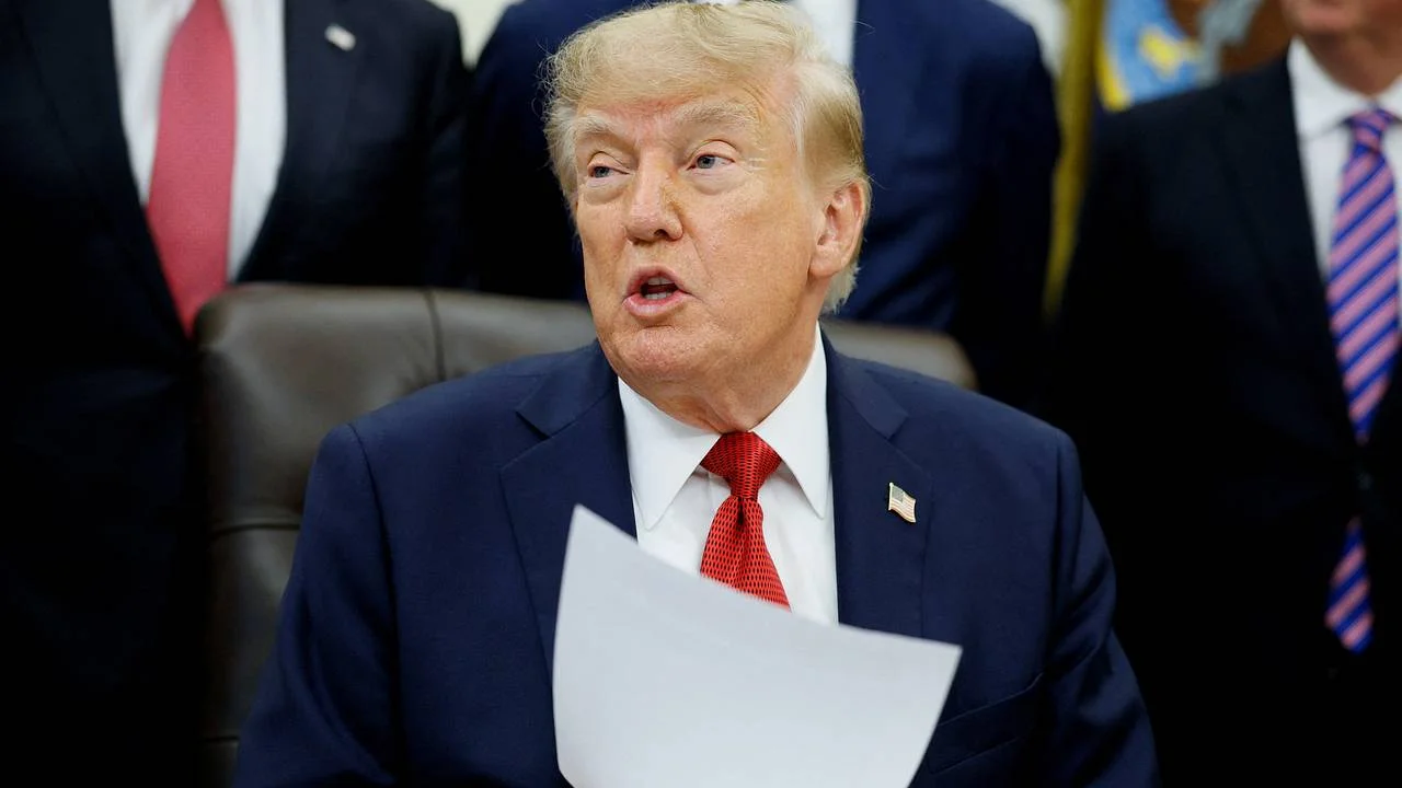 «Связывают с Ближним Востоком»: Трамп досрочно покинул Кэмп-Дэвид