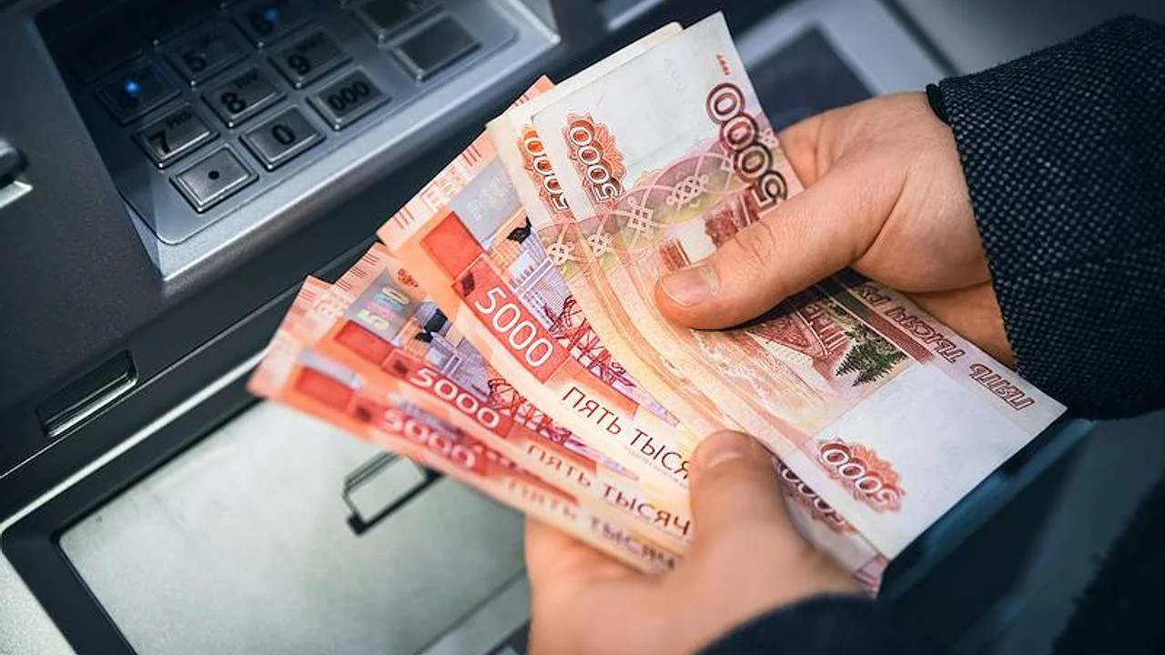 Частые командировки увеличивают месячный доход почти на 42 тысячи рублей