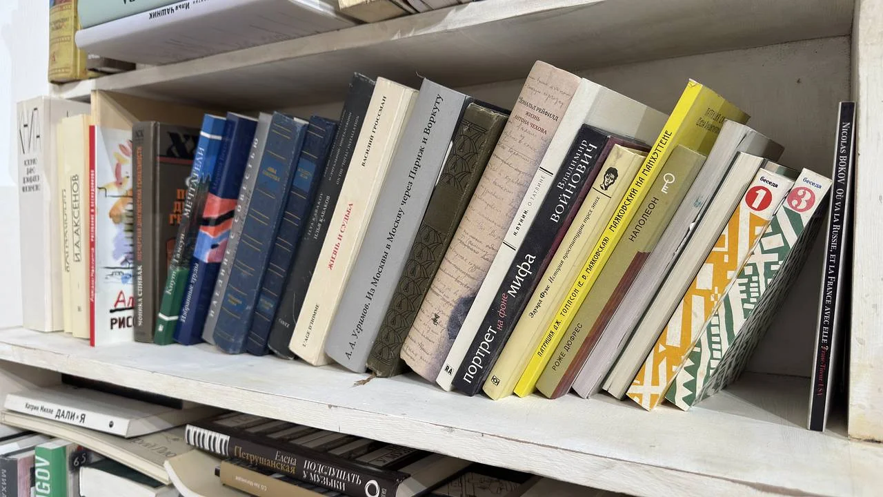 В Москве суд оштрафовал букиниста на 200 тысяч рублей за книгу Бабченко