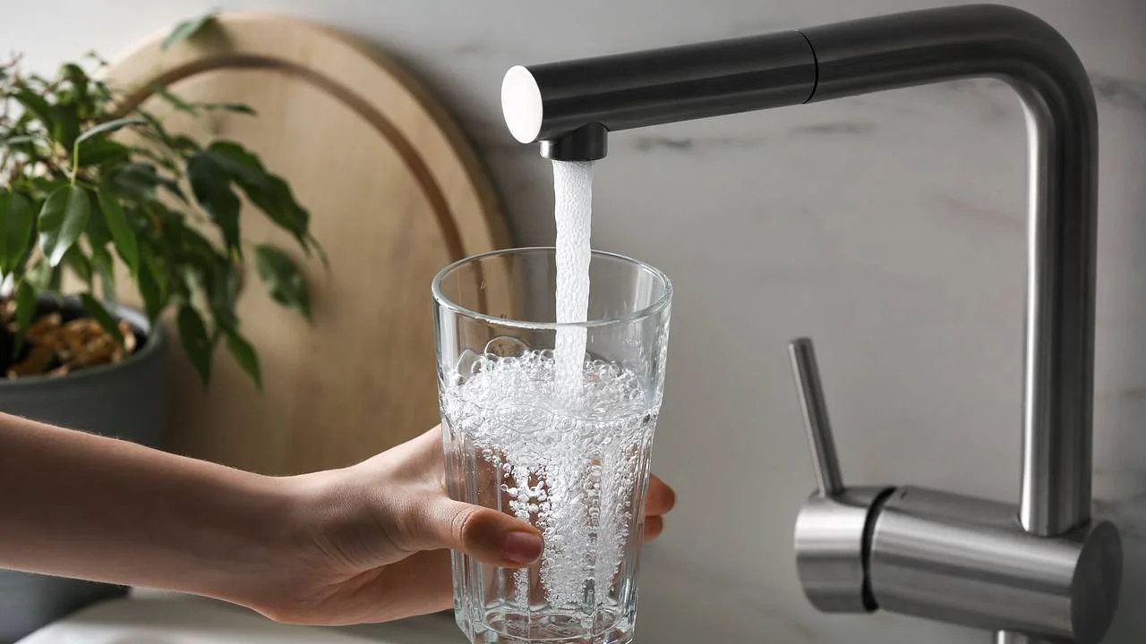 Слабый напор: как вернуть часть платы за воду