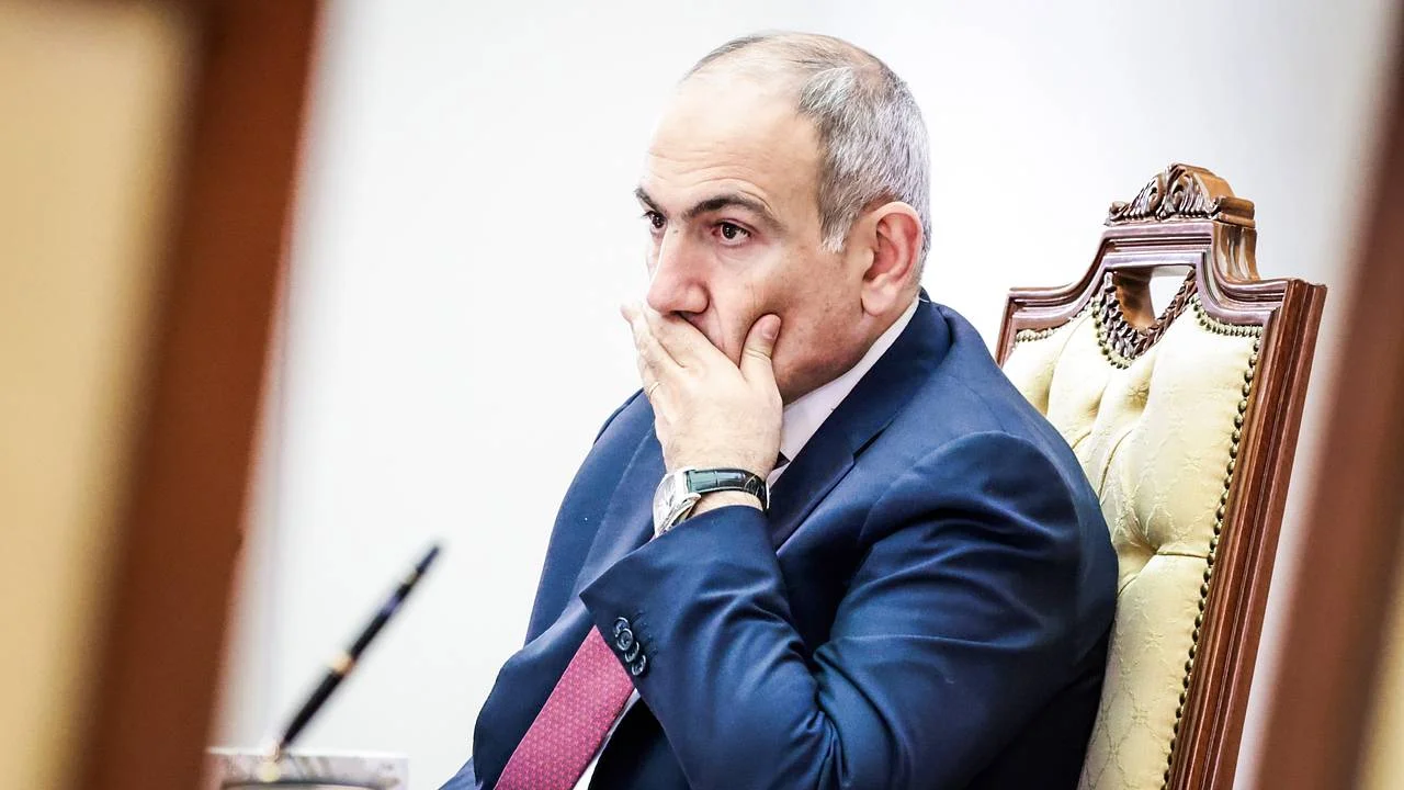 Партия Пашиняна: критика России на паузе до весны
