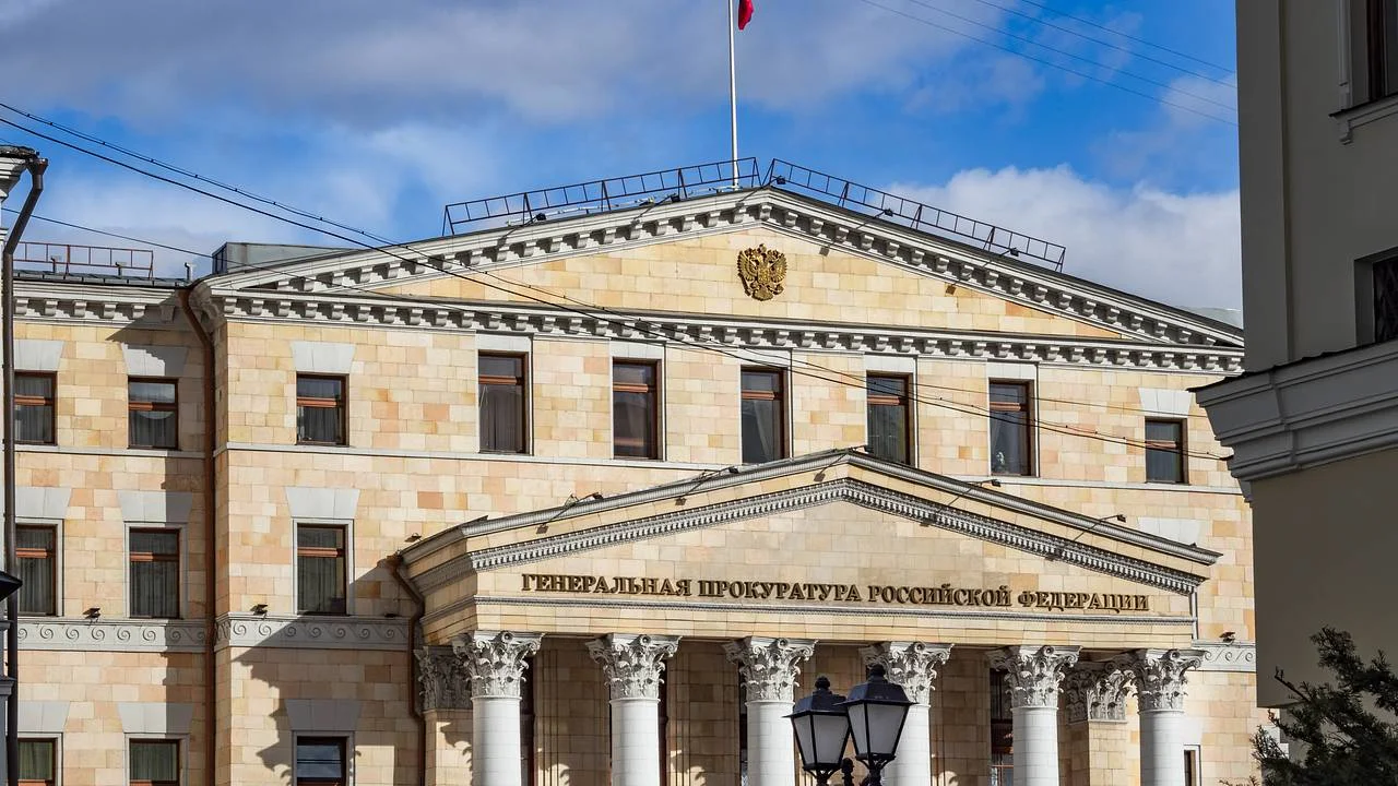 Иск к Глазырину на 26 млн