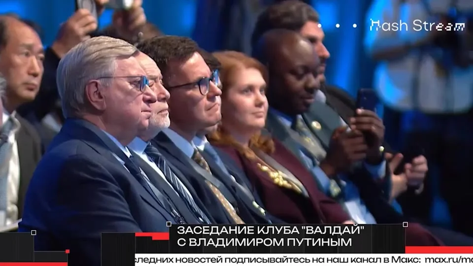 Путин: мир подошел к поворотному моменту