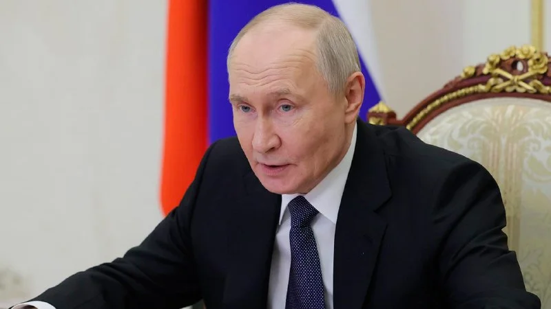 Путин пообещал ответ на удары по НПЗ