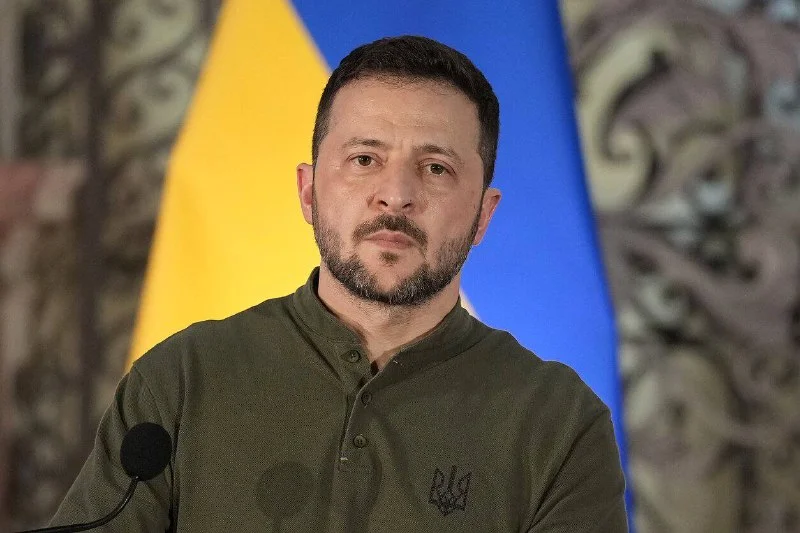 Отключения света в Украине могут стать масштабнее, заявил Зеленский