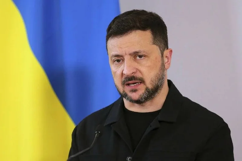 Выборы на Украине отложены минимум на полгода
