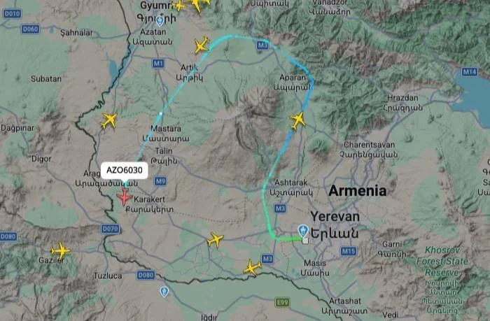 Пассажиры рейса Ереван-Минеральные Воды вернулись в аэропорт вылета