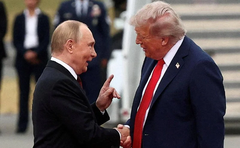 500% пошлины на российские товары приостановлены Трампом