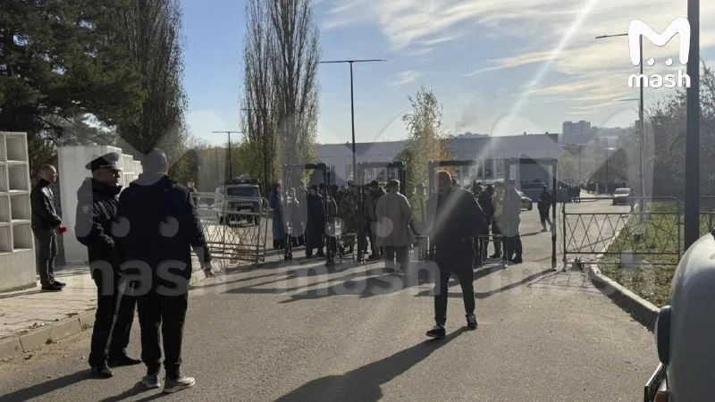 Прощание с Мишей Маваши требует прохождения досмотра