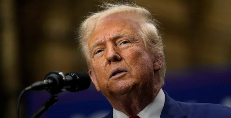 «Ты впускаешь людей, которые ненавидят твою страну»: Трамп о Макроне